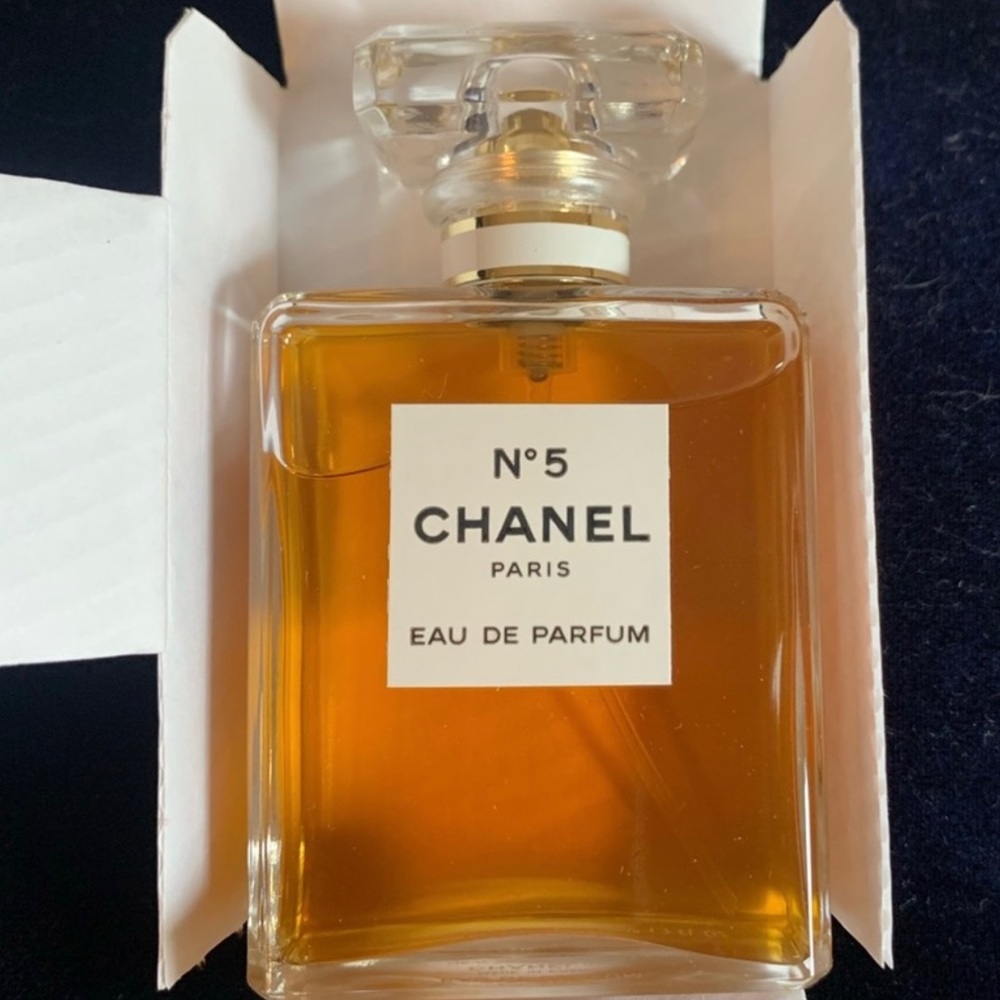 Chanel N° 5 Eau De Perfume 1.7 oz Brand New bottle in box
